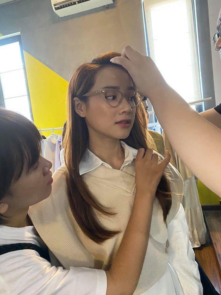 Hòa Minzy và sao Việt khoe khoảnh khắc quyền lực sặc mùi celeb-7