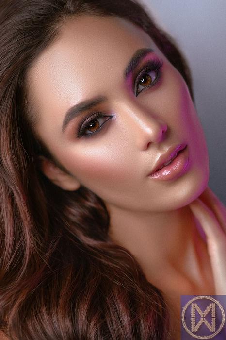 Đỗ Thị Hà lên trang chủ Miss World, nhan sắc hạ bao nhiêu đối thủ?-21