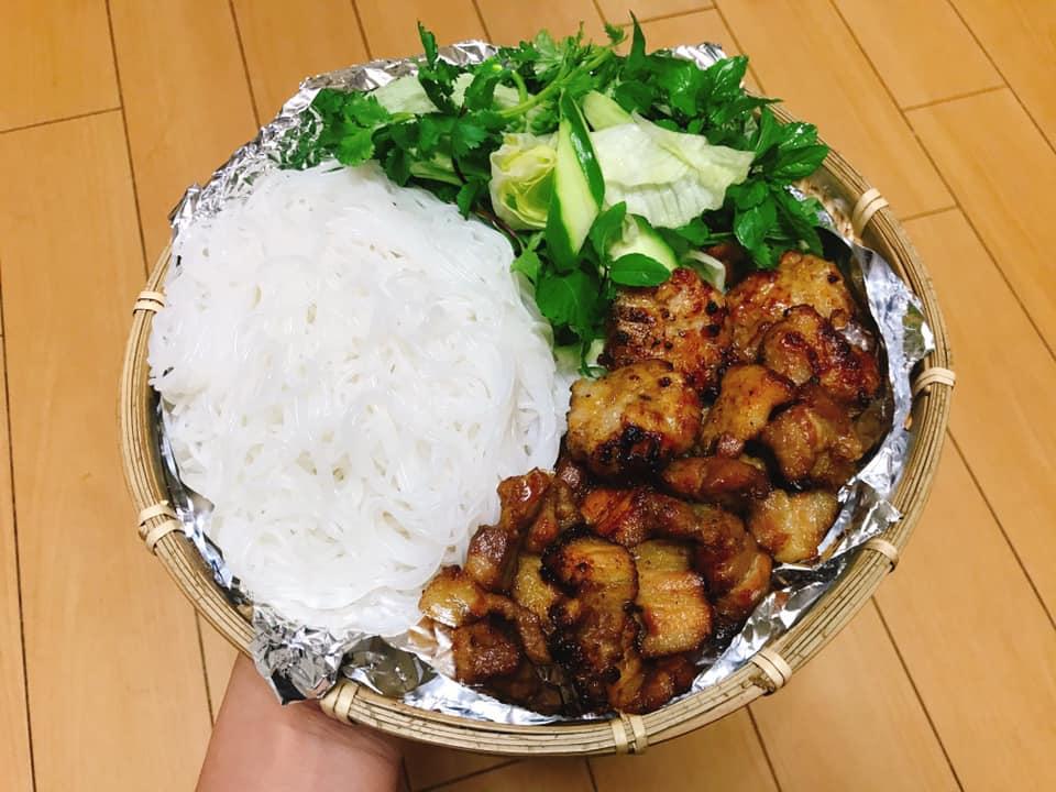 Bún chả Hà thành trên đất Nhật, ăn no căng miệng vẫn thòm thèm-2