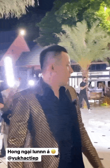 Vũ Khắc Tiệp lợi dụng Ngọc Trinh để câu like bằng loạt ảnh phản cảm-6