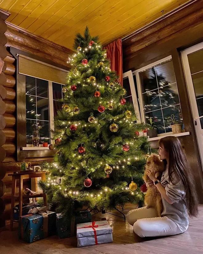 Yến Xuân sang Nga, được bố Văn Lâm làm điều đặc biệt-10