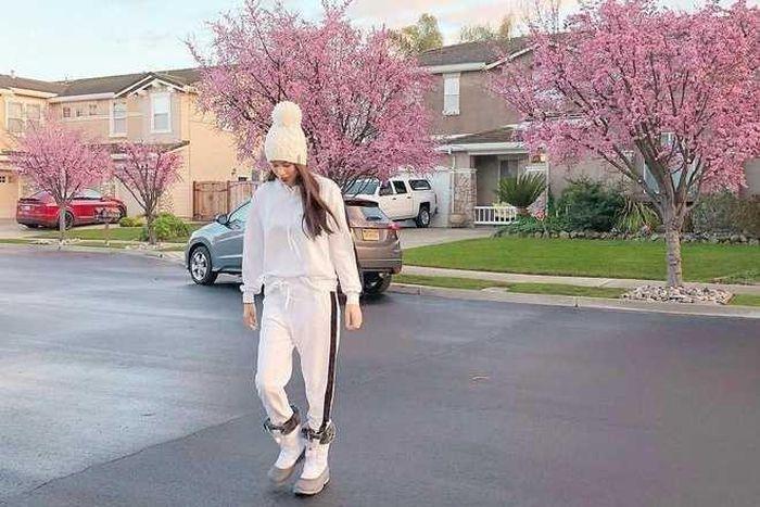 Các mẹ bỉm Vbiz sau sinh mặc gì mà được khen thời trang xịn sò?-2