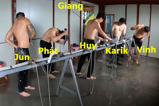 Fan hú hét dàn cast nam Running Man Việt đi tắm khoe body 'mlem'