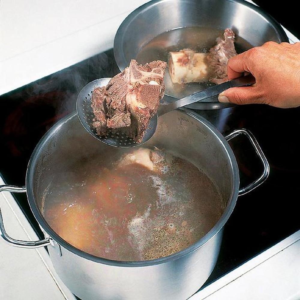 Mẹo xử lý nước hầm xương bị đục dễ mà cực hiệu quả-5