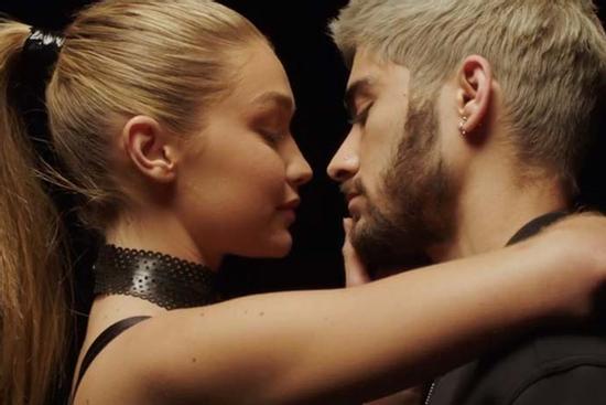 Zayn Malik và Gigi Hadid 'toang' hẳn, netizen đồng loạt làm 1 điều!