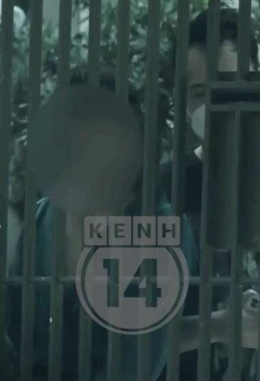 HOT: Chồng D.L.A thân mật với 1 phụ nữ giữa tin đồn ly hôn-3