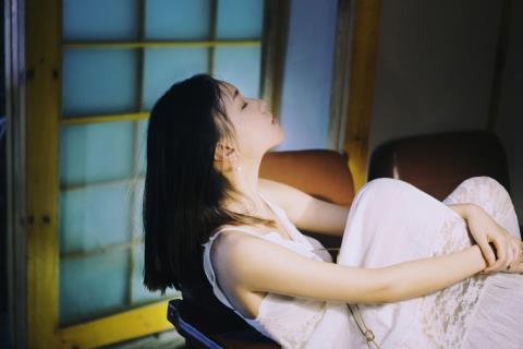 Phụ nữ ngoan cũng là cái tội sao?-1