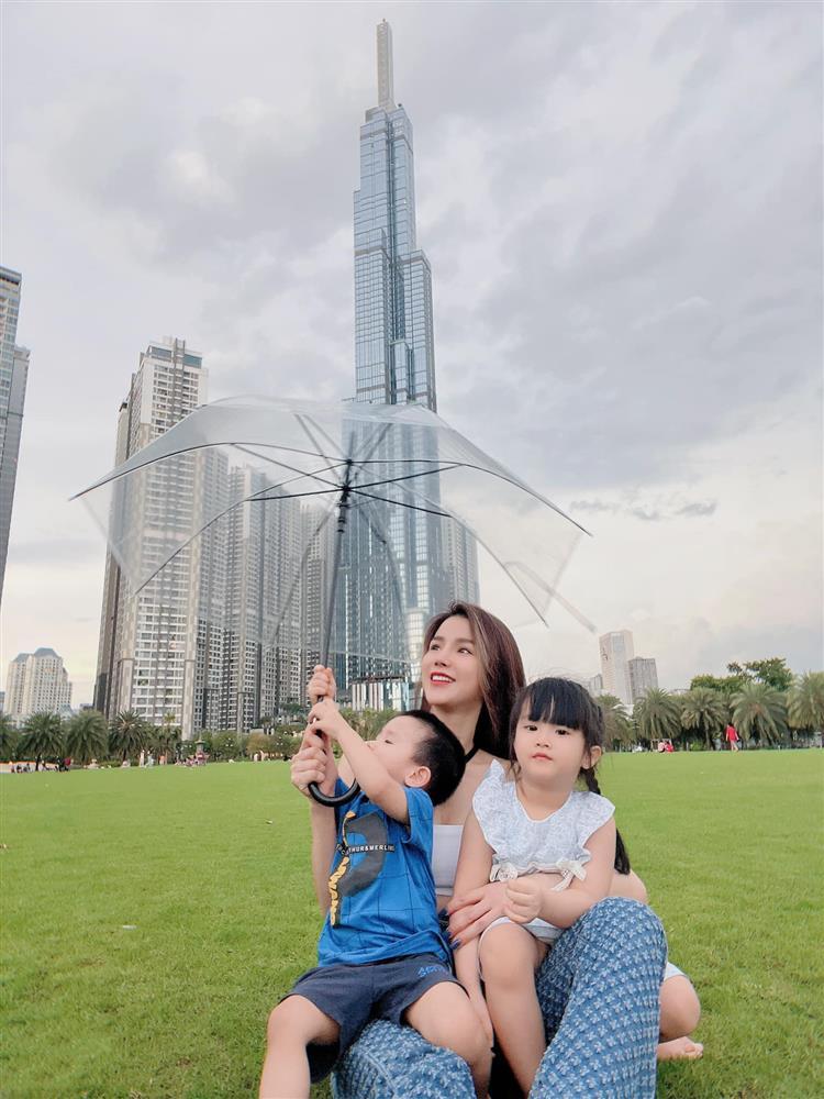 Ngoại hình 2 con của Diệp Lâm Anh và Đức Phạm-2