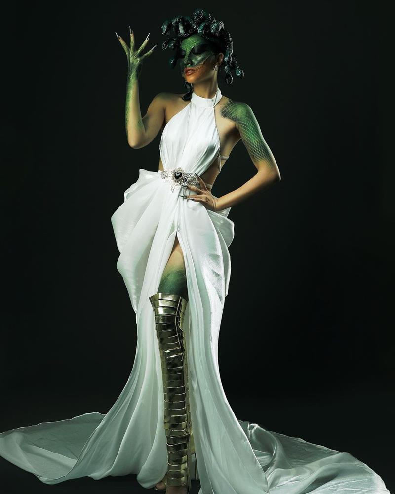 Mỹ nhân Việt hóa trang Halloween 2021: Từ Squid Game đến Medusa có cả-1