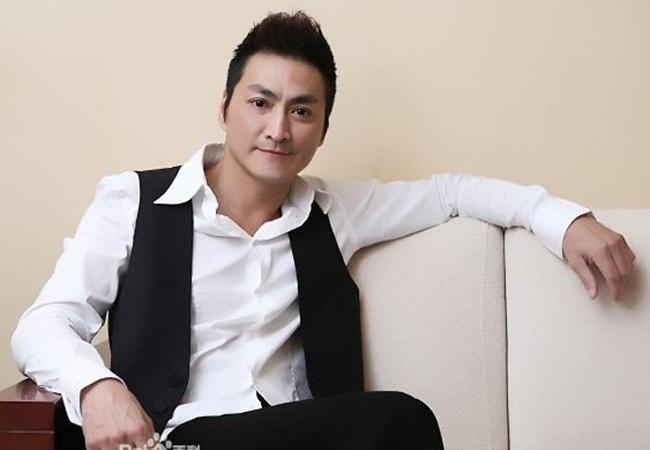 Triển Chiêu Hà Gia Kính tuổi 62 không vợ con, làm đại gia nông sản-2