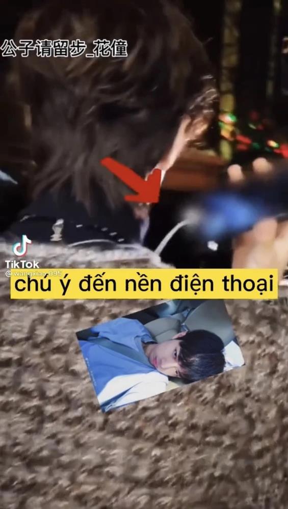 Vương Nhất Bác đặt hình nền điện thoại là ảnh Tiêu Chiến?-4