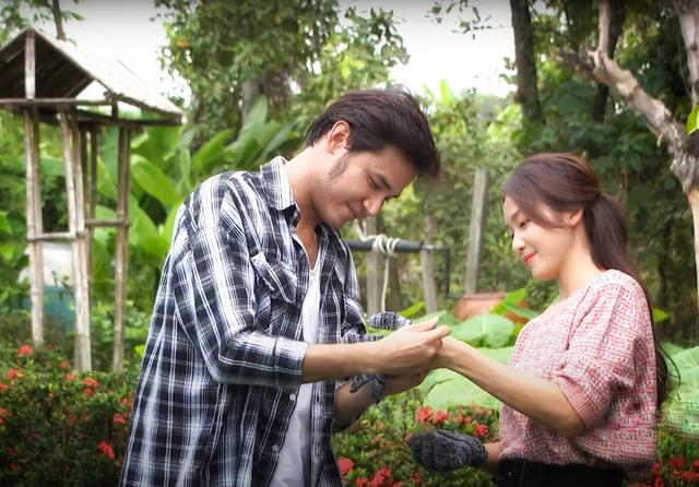 Rating phim Việt cao nhất 2021: Hương Vị Tình Thân hạng 7, bất ngờ top 1-10