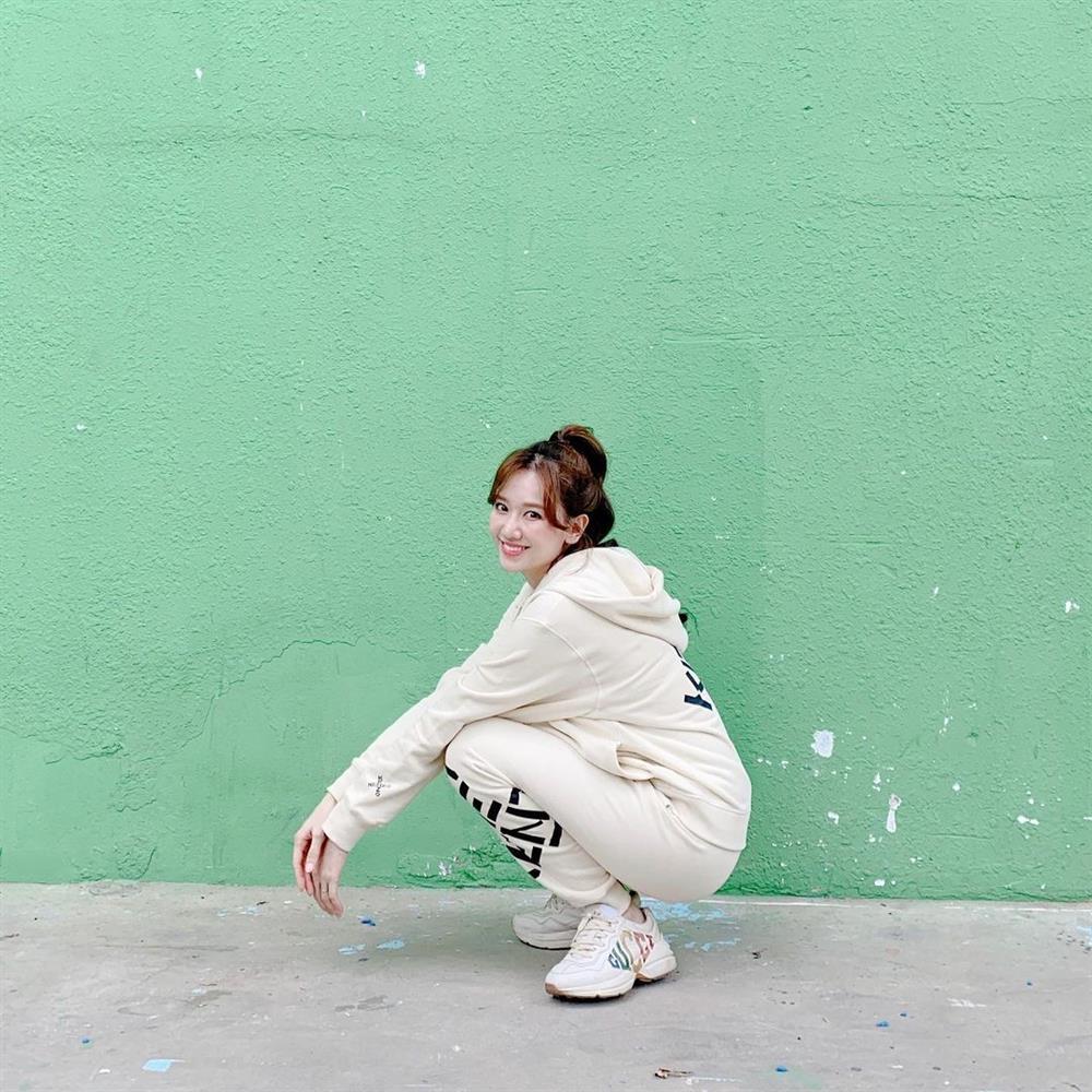 Mùa đông, lên đồ chuẩn gái Hàn xẻng là phải học gấp Hari Won-1