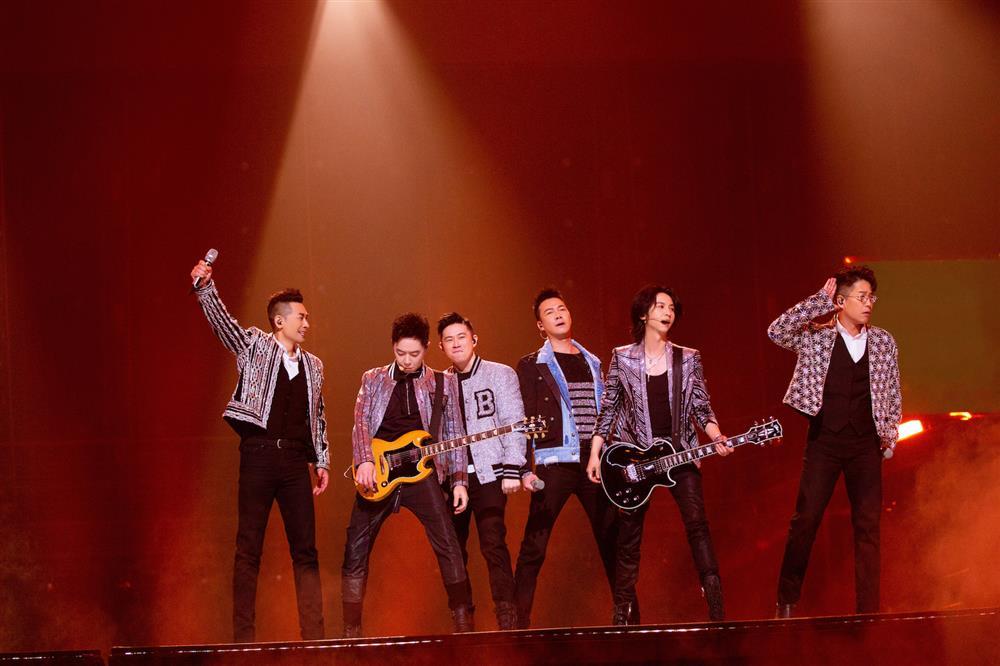 Trần Tiểu Xuân, Triệu Văn Trác tham gia nhóm nhạc 17 thành viên-3