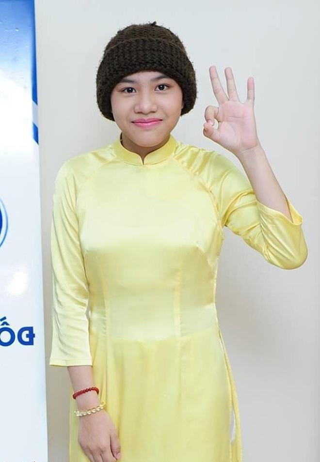 Lê Thanh Huyền Trân - cô bé mới 12 tuổi trong bộ đồ tu từng tạo nên hiện tượng ở "The Voice Kids 2014" với ngôi vị Á quân.