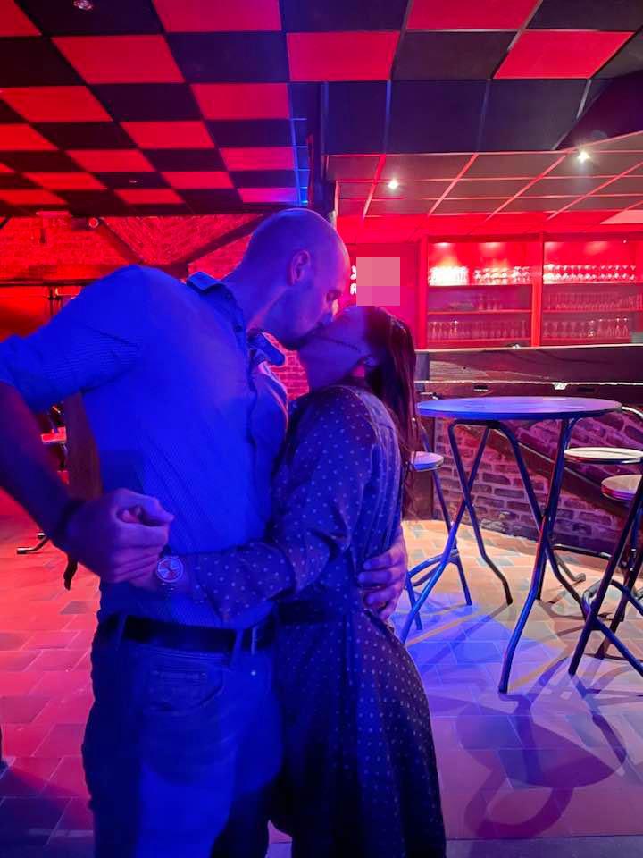 Cô bé Hmông Lò Thị Mai khoe ảnh nóng bên bồ mới-2