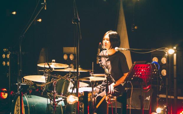 Phát hiện thi thể 1 sao nữ trong tư thế treo cổ tại khách sạn-3