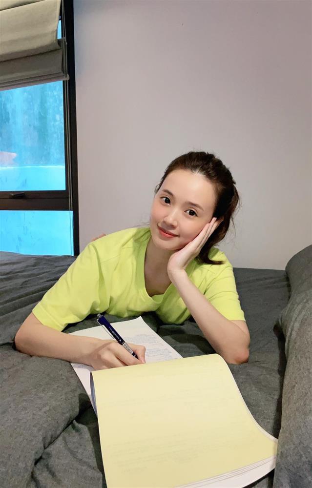 Trà My mỉa Midu: Gái ế, khoe ít thôi, bán đất mà ế làm gì cho đời-1