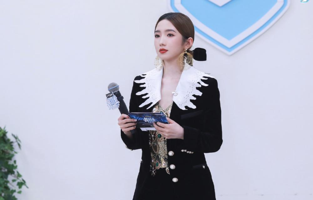 Mạnh Mỹ Kỳ bị xóa sổ sau bê bối thác loạn, tiểu tam-4