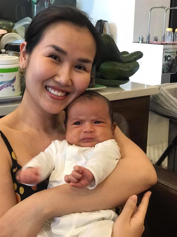 Con gái Võ Hạ Trâm thôi quạu, cười như được mùa cưng xỉu-5