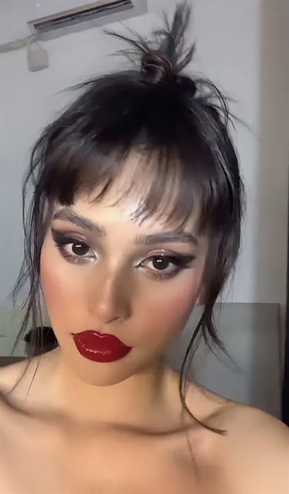 Ngược đời Tiểu Vy: Halloween kém hú hồn hơn hẳn ngày thường!-9