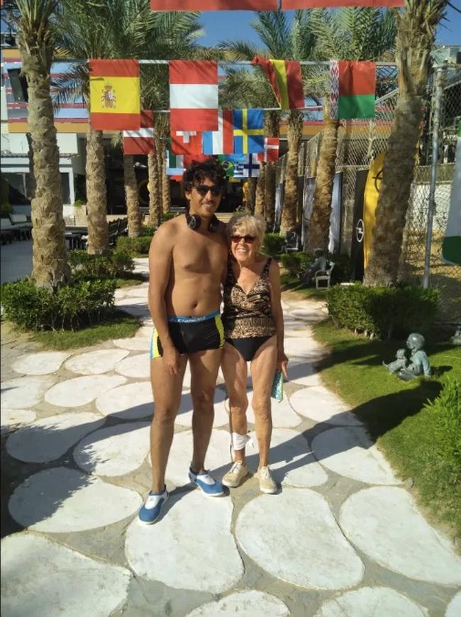 Chuyện tình qua mạng của cụ bà 82 và chàng trai kém 46 tuổi-2