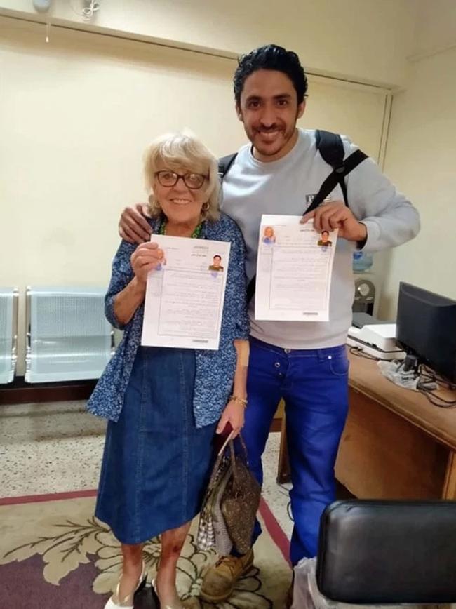 Chuyện tình qua mạng của cụ bà 82 và chàng trai kém 46 tuổi-4