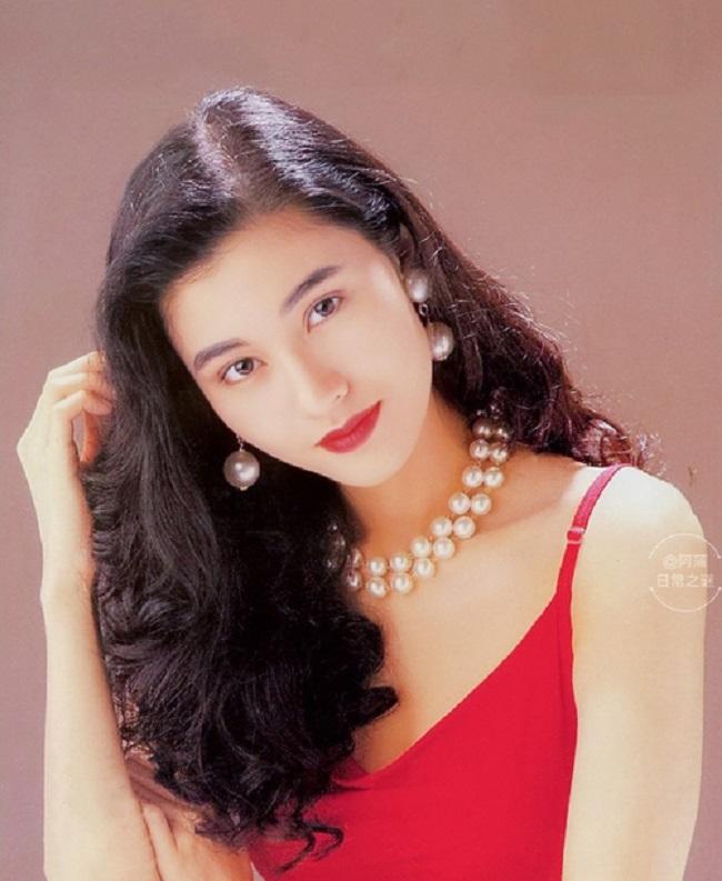 Đệ nhất mỹ nữ Hong Kong là con giáp thứ 13 khiến các bà vợ lo lắng-14