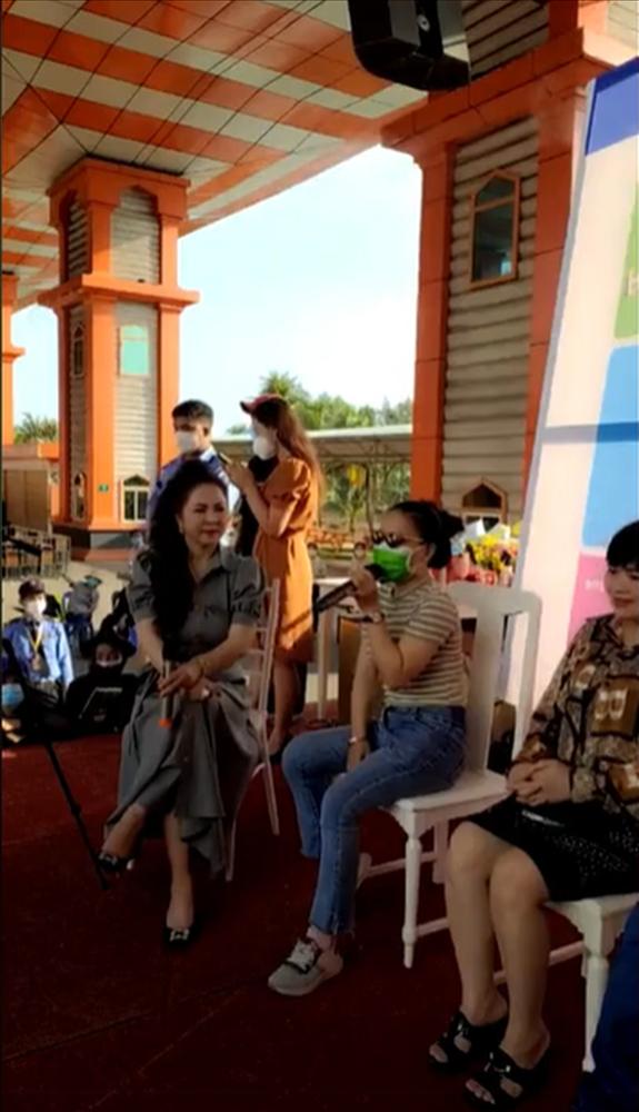 Bố mẹ Diễm My Tịnh thất Bồng Lai thưởng 1 tỷ ai tìm ra con gái-2