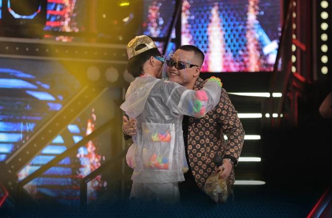 Wowy bị phản ứng thiếu tôn trọng thí sinh Rap Việt-2