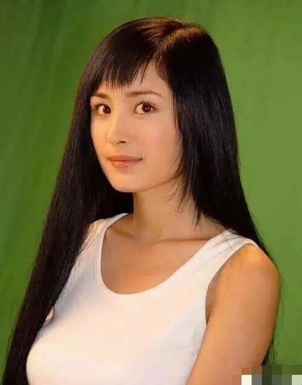 Dụi mắt mấy lần mới nhận ra Dương Mịch năm 18 tuổi-1