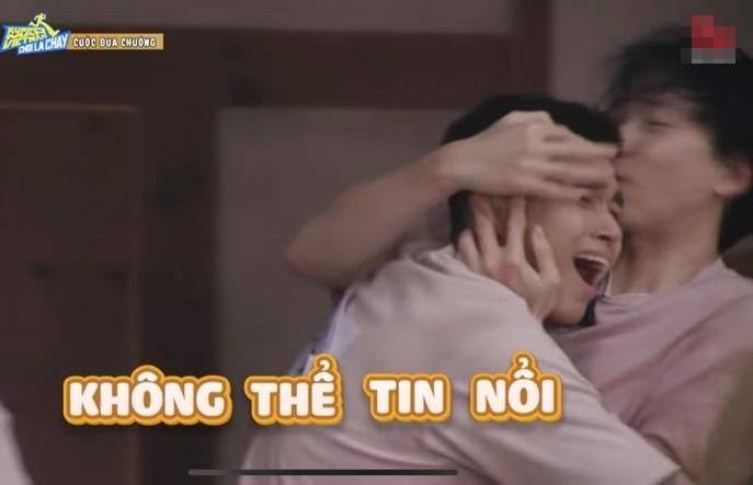 Karik hôn Jun Phạm, Ninh Dương Lan Ngọc đơ vì chồng-4