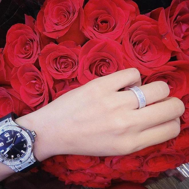 Diệp Lâm Anh vẫn đeo nhẫn cưới dù ly thân thiếu gia Đức Phạm-2