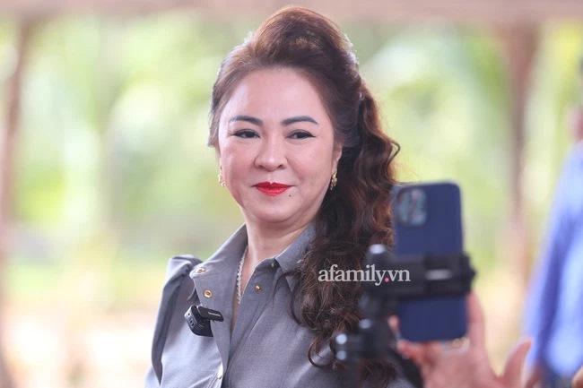 Giải mã bí ẩn thật về bức ảnh bà Nguyễn Phương Hằng hơn 20 năm trước được  CĐM truyền tay nhau những ngày qua  Phụ Nữ  Gia Đình