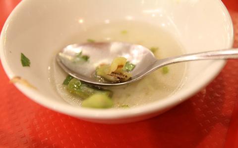 Điểm 4.6/5, quán cơm rang bị khách tố cho thêm topping kinh dị-5