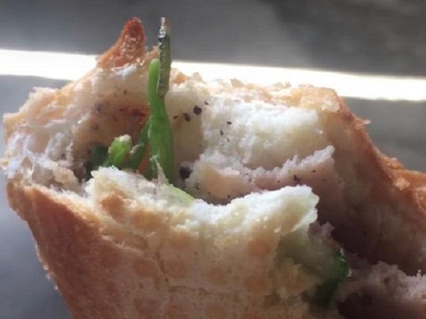 Điểm 4.6/5, quán cơm rang bị khách tố cho thêm topping kinh dị-7