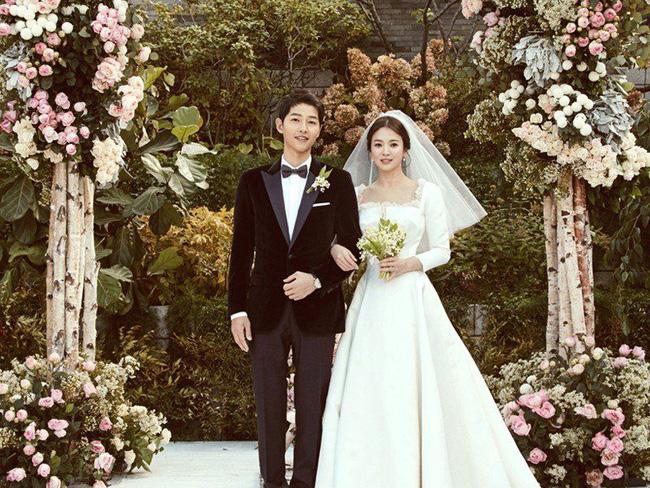 Song Joong Ki làm gì vào ngày kỷ niệm cưới Song Hye Kyo?-7