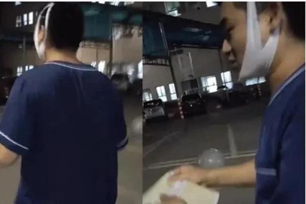 Dạy mãi con không hiểu, bố quát ầm ĩ đến trật khớp hàm-1