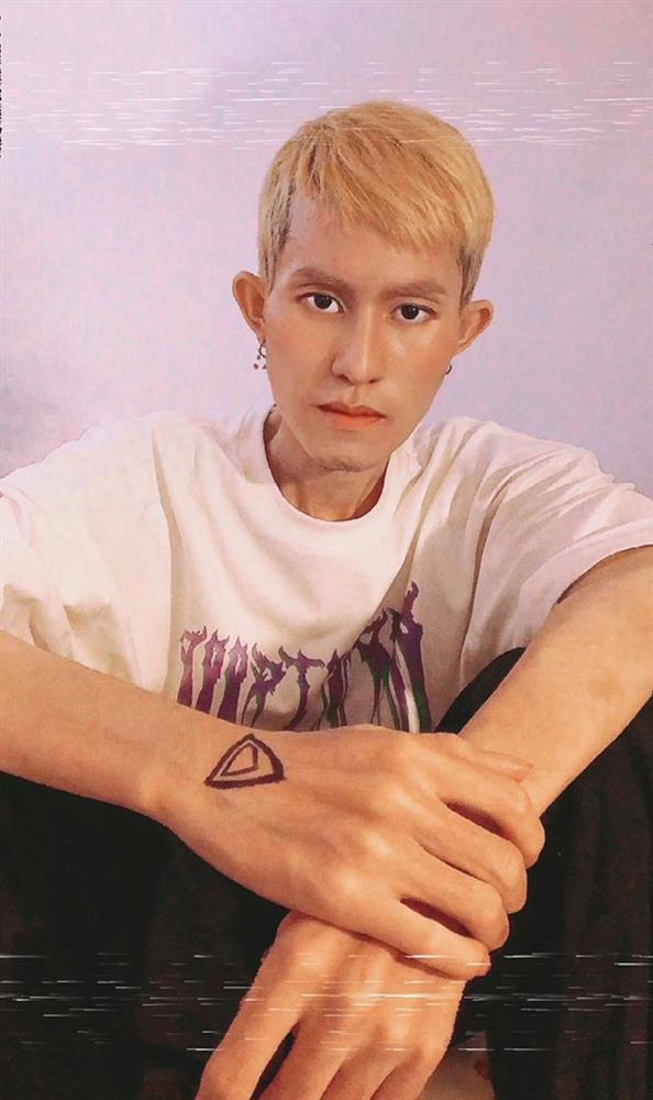 Sao nam Vbiz nguy kịch vì viêm gan B và suy dinh dưỡng nặng-8