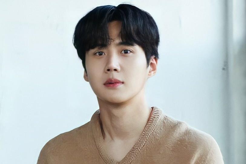 Cú lội ngược dòng nhanh chưa từng thấy ở showbiz Hàn-8