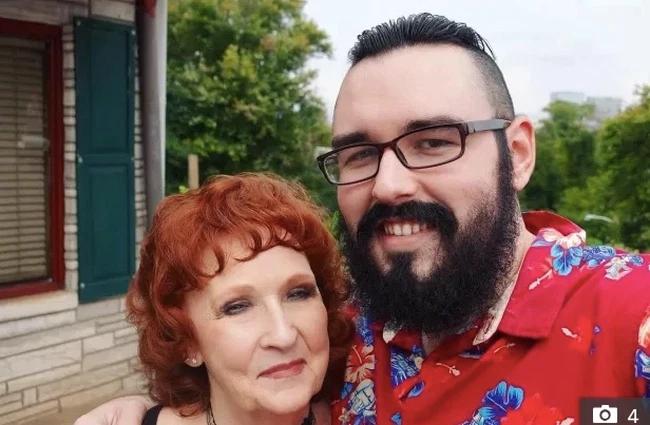 Cụ bà 71 kết hôn chàng trai 17 quen nhau trong đám tang con trai-2