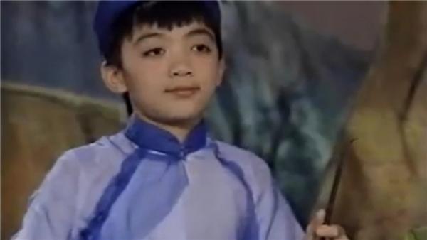 Ảnh thời nhỏ tố cáo Soobin Hoàng Sơn can thiệp dao kéo?-1