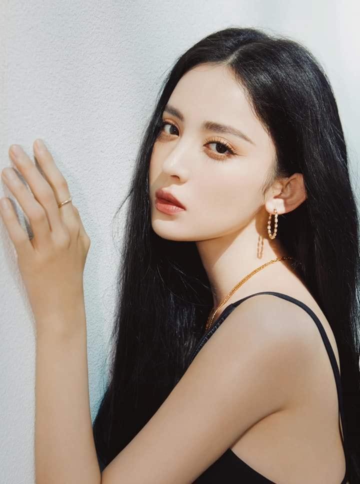 Quan Hiểu Đồng không có cửa khi đọ sắc Cổ Lực Na Trát-7