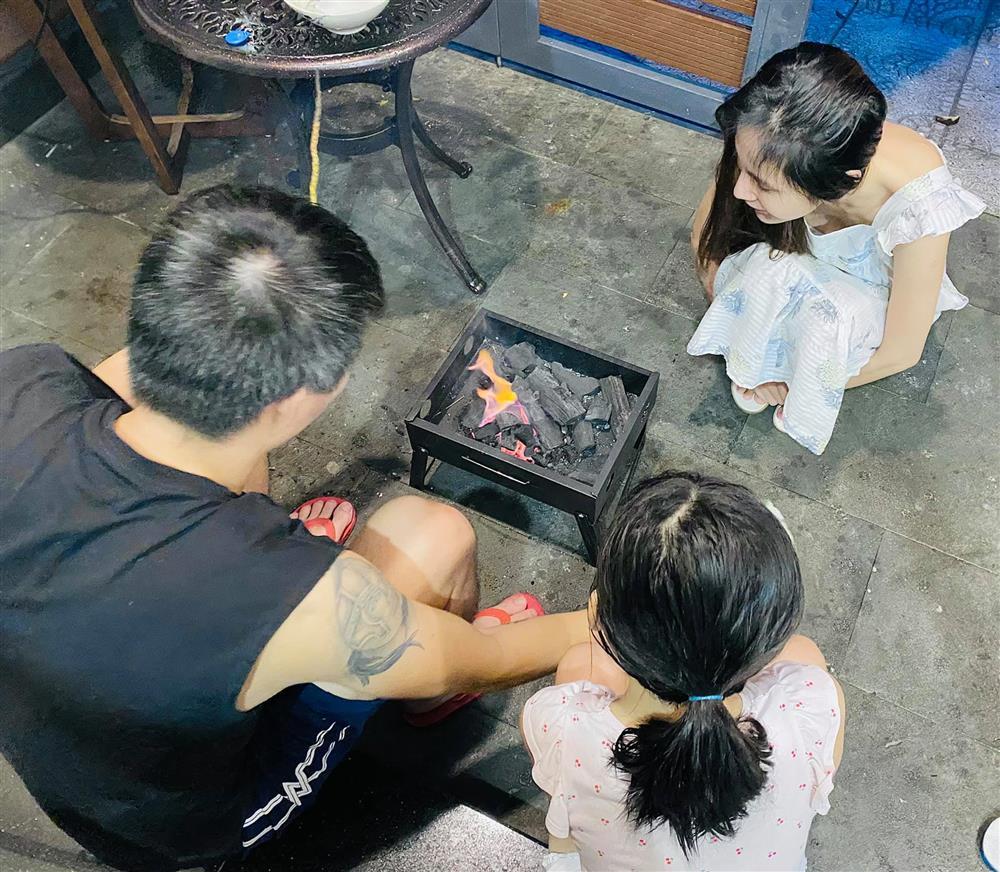 Thủy Tiên khoe ảnh feeling hạnh phúc giữa bão từ thiện-1