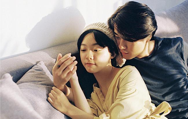 Những biểu hiện bất thường của chồng chứng minh vợ luôn là số 1-1