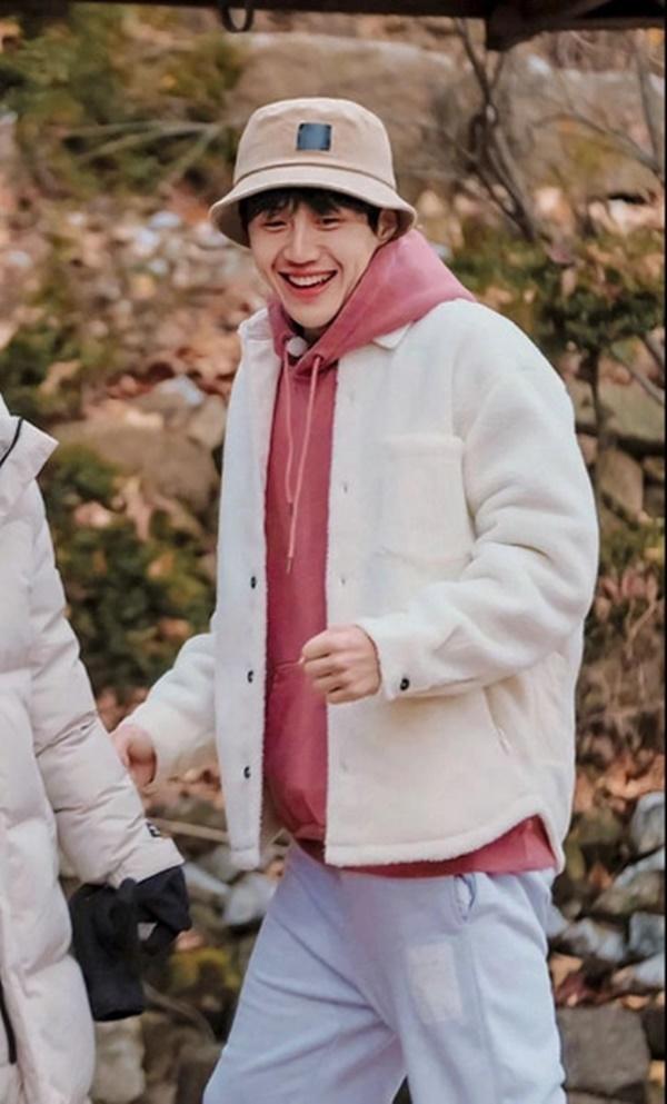 Cú lội ngược dòng nhanh chưa từng thấy ở showbiz Hàn-2