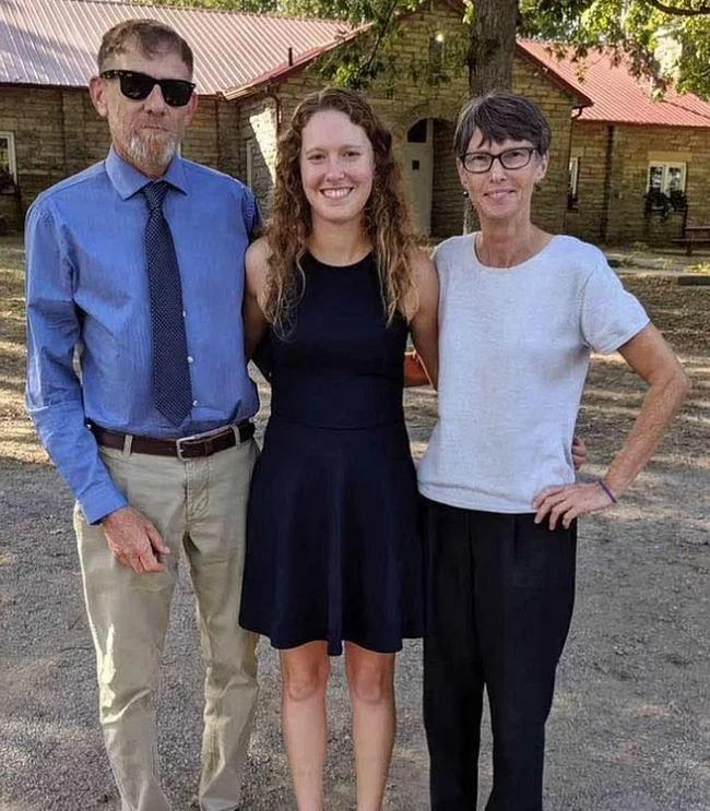 Sống chung 30 năm, 2 vợ chồng đều có bí mật và màn tự lột mặt nạ-3