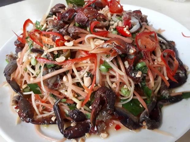 Đặt ba khía từ Nam ra Bắc ăn thử, bà cô công khai chê chán-6