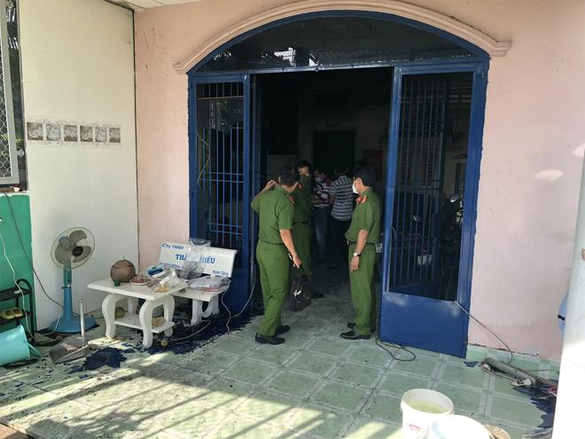 NÓNG: Chồng ghen tuông đổ xăng đốt vợ con tử vong-4