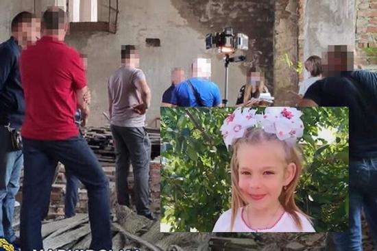 Con gái xin đi chơi với bạn, mẹ chết ngất khi nhận xác con